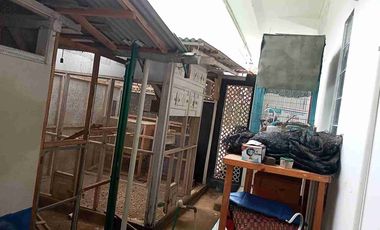 DIJUAL RUMAH SEMI VILLA LUAS TANAH 1001 M2 DIPURWAKARTA