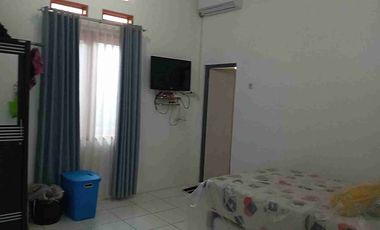 DIJUAL RUMAH SEMI VILLA LUAS TANAH 1001 M2 DIPURWAKARTA