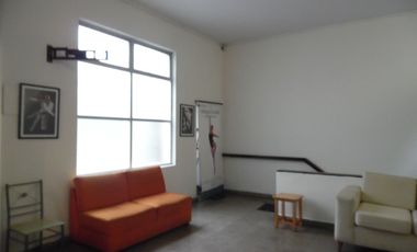 CASA EN EXCELENTE ZONA COMERCIAL – CERCADO DE LIMA