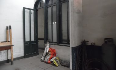 CASA EN EXCELENTE ZONA COMERCIAL – CERCADO DE LIMA