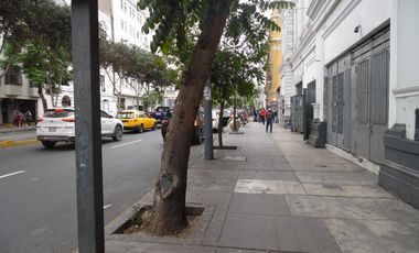 CASA EN EXCELENTE ZONA COMERCIAL – CERCADO DE LIMA