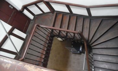 CASA EN EXCELENTE ZONA COMERCIAL – CERCADO DE LIMA