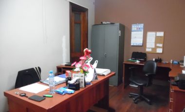 CASA EN EXCELENTE ZONA COMERCIAL – CERCADO DE LIMA