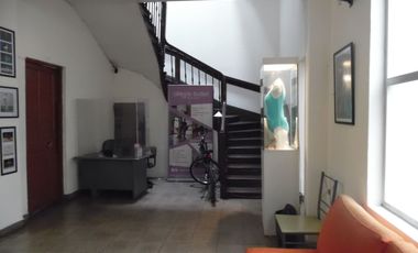 CASA EN EXCELENTE ZONA COMERCIAL – CERCADO DE LIMA