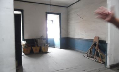 CASA EN EXCELENTE ZONA COMERCIAL – CERCADO DE LIMA