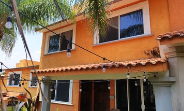 Preciosa casa de 263 m2 con 4 recámaras ubicada sobre Av. Domingo Diez, Col. Chamilpa, Cuernavaca Mor.