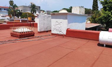 Preciosa casa de 263 m2 con 4 recámaras ubicada sobre Av. Domingo Diez, Col. Chamilpa, Cuernavaca Mor.