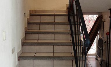 Preciosa casa de 263 m2 con 4 recámaras ubicada sobre Av. Domingo Diez, Col. Chamilpa, Cuernavaca Mor.