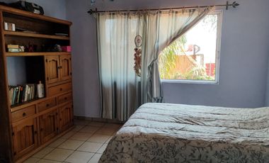 Preciosa casa de 263 m2 con 4 recámaras ubicada sobre Av. Domingo Diez, Col. Chamilpa, Cuernavaca Mor.