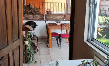 Preciosa casa de 263 m2 con 4 recámaras ubicada sobre Av. Domingo Diez, Col. Chamilpa, Cuernavaca Mor.