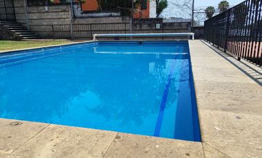 Preciosa casa de 263 m2 con 4 recámaras ubicada sobre Av. Domingo Diez, Col. Chamilpa, Cuernavaca Mor.