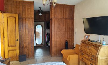 Preciosa casa de 263 m2 con 4 recámaras ubicada sobre Av. Domingo Diez, Col. Chamilpa, Cuernavaca Mor.