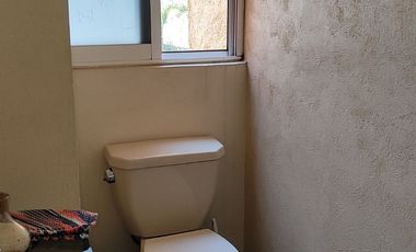 Preciosa casa de 263 m2 con 4 recámaras ubicada sobre Av. Domingo Diez, Col. Chamilpa, Cuernavaca Mor.