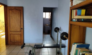 Preciosa casa de 263 m2 con 4 recámaras ubicada sobre Av. Domingo Diez, Col. Chamilpa, Cuernavaca Mor.