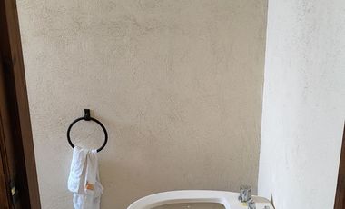 Preciosa casa de 263 m2 con 4 recámaras ubicada sobre Av. Domingo Diez, Col. Chamilpa, Cuernavaca Mor.