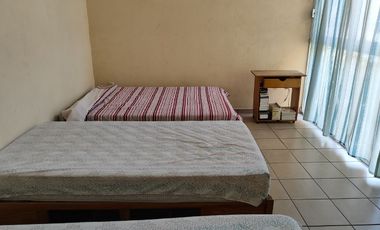 Preciosa casa de 263 m2 con 4 recámaras ubicada sobre Av. Domingo Diez, Col. Chamilpa, Cuernavaca Mor.