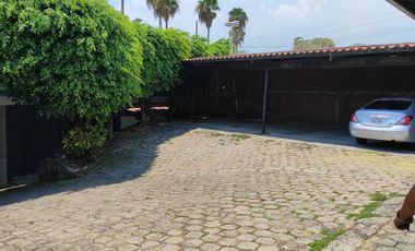 Preciosa casa de 263 m2 con 4 recámaras ubicada sobre Av. Domingo Diez, Col. Chamilpa, Cuernavaca Mor.