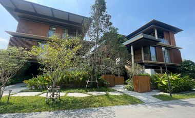 Mulberry Grove Villa: 153.4sqwah 4bed 5 bath 186,100,000 Am: 065619----