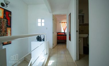 Casa en esquina, amueblada en Senderos del Lago en Jocotepec