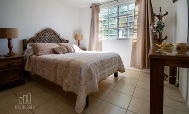 Casa en esquina, amueblada en Senderos del Lago en Jocotepec