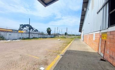 Alquiler bodega 2500m2 en vía a Daule y Perimetral