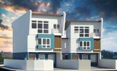 3Storey Townhouse Near C5 Pulanglupa Las Piñas