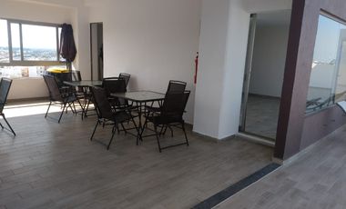 Departamento en 4to. piso en el Fracc. Costa de Oro. Alberca y vigilancia