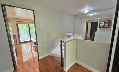 For Sale: 4 bedroom in Residencia Alabang Townhouse inside Alabang Hills