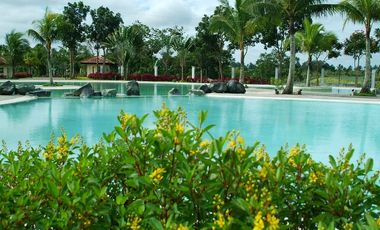 AVAILABLE NOW FOR RENT – A Never Before Seen House and Lot with 2 Bedrooms Inside a Golf View Property at Silang Cavite closer to Tagaytay