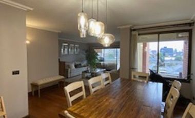 Departamento de lujo, 4 dormitorios, 4 baños, 3 estacionamientos y bodega