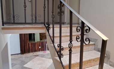 HERMOSA CASA EN VENTA COMPLETAMENTE REMODELADA CON PRECIO A TRATAR