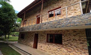 QUINTA UBICADA EN MELGAR LAS BRISAS SE ALQUILA PARA PASADIA O POR NOCHE INFORMES EN LA DESCRIPCION.