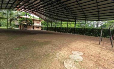 QUINTA UBICADA EN MELGAR LAS BRISAS SE ALQUILA PARA PASADIA O POR NOCHE INFORMES EN LA DESCRIPCION.