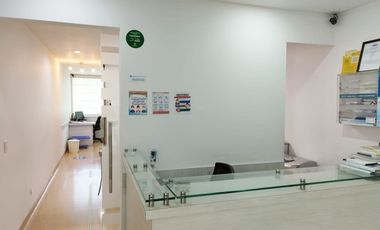 PR18798 Consultorio en venta en el sector La Florida