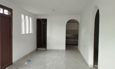 Apartamento en venta Francisco Antonio Zea, segundo piso $218 Millones Negociables