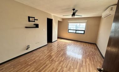CASA EN VENTA CUMBRES ELITE