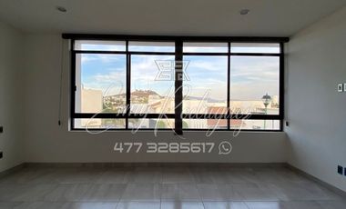 CASA EN RENTA, CAÑADA DEL REFUGIO NORTE, León,Gto; DE LUJO, 3 REC. CON BAÑO, 530m2, 8 AUTOS, PRIVADA, EQUIPADA