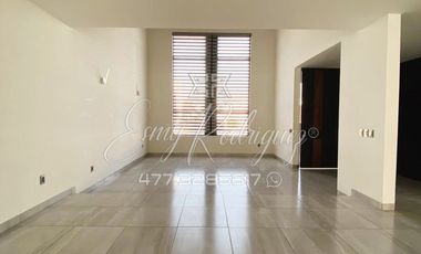 CASA EN RENTA, CAÑADA DEL REFUGIO NORTE, León,Gto; DE LUJO, 3 REC. CON BAÑO, 530m2, 8 AUTOS, PRIVADA, EQUIPADA