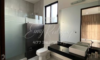 CASA EN RENTA, CAÑADA DEL REFUGIO NORTE, León,Gto; DE LUJO, 3 REC. CON BAÑO, 530m2, 8 AUTOS, PRIVADA, EQUIPADA