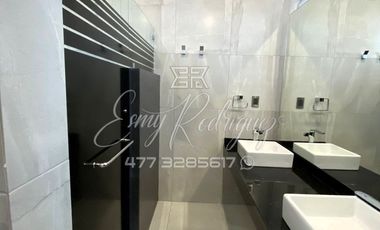 CASA EN RENTA, CAÑADA DEL REFUGIO NORTE, León,Gto; DE LUJO, 3 REC. CON BAÑO, 530m2, 8 AUTOS, PRIVADA, EQUIPADA