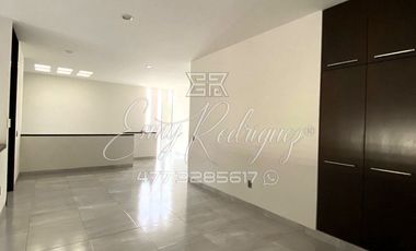 CASA EN RENTA, CAÑADA DEL REFUGIO NORTE, León,Gto; DE LUJO, 3 REC. CON BAÑO, 530m2, 8 AUTOS, PRIVADA, EQUIPADA