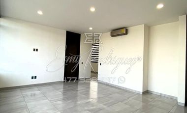 CASA EN RENTA, CAÑADA DEL REFUGIO NORTE, León,Gto; DE LUJO, 3 REC. CON BAÑO, 530m2, 8 AUTOS, PRIVADA, EQUIPADA