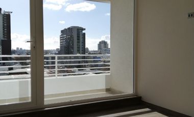 Acogedor asoleado departamento, edificio de buen nivel