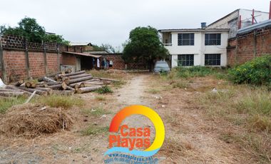 Vendo Casa Rentera y Comercial en El Centro de Playas Villamil, Av Paquisha