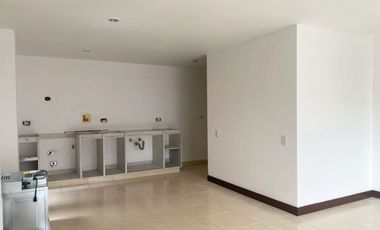 Apartamento en arriendo en  Loma Del  Escobero,  Envigado, Antioquia