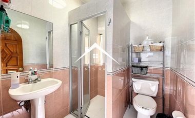 Bonita casa de un nivel en Las Águilas