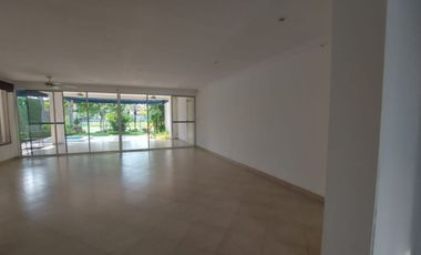 Samborondon, Renta de linda casa 3 Dormitorios con Vista al Lago