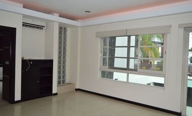 Ubicadísima residencia en Country Club