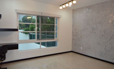 Ubicadísima residencia en Country Club