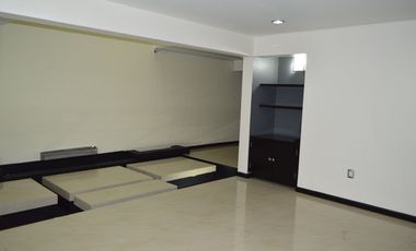 Ubicadísima residencia en Country Club